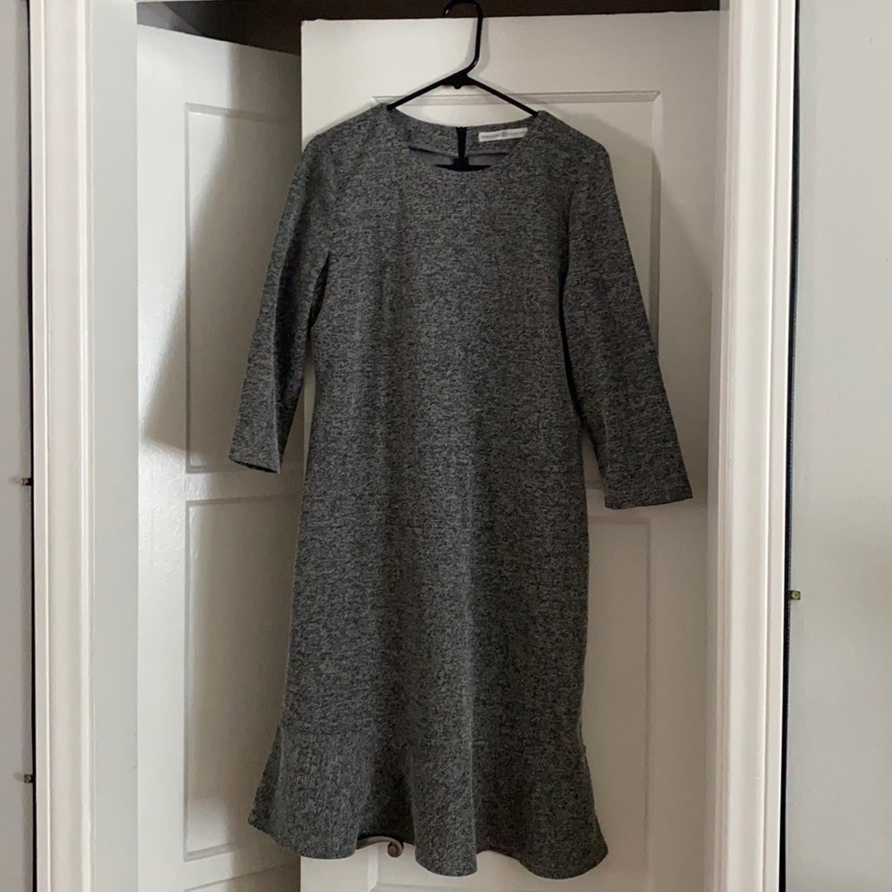 Signature collection wool dress in size medium